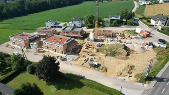 Expose Naturnahes Wohnen: Traumhafte Erdgeschosswohnung mit großem Garten und Terrasse in Niederneukirchen