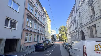 Expose Großzügige Altbauwohnung in bester Linzer Innenstadtlage – ab sofort verfügbar!