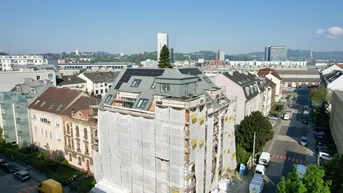 Expose Linz von oben: Erleben Sie Wohnkomfort pur in unserer 4-Zimmer Dachgeschosswohnung mit Dachterrassen