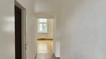 Expose Wunderschöner Altbau zwischen Schlossquadrat und Naschmarkt