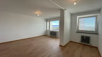 Expose **Helle Stadtwohnung mit traumhaftem Weitblick – Ihr sonniger Rückzugsort im Herzen Salzburgs**
