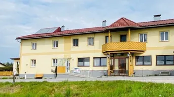 Expose Renditeobjekt in Aich: Zinshaus mit 20 Zimmern für 400.000 € – Ihre Investition!