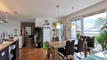 Expose Großzügige 3-Zimmer Dachterrassenwohnung mit Tiefgaragenstellplätze in idealer Stadtlage