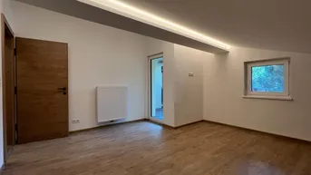 Expose Großzügige 5-Zimmer-Dachgeschosswohnung mit Balkon in Maurach bei Buch