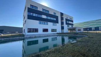 Expose Großzügige Büroräumlichkeiten 327 m² plus 25 Freistellplätze