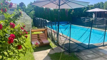 Expose St. Florian / Markt: Attraktive Doppelhaushälfte mit Doppelgarage, Pool und neuer 10 kWp PV-Anlage