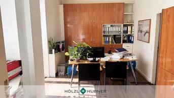 Expose Großzügige, lichtdurchflutete Bürofläche in Flughafennähe