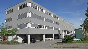 Expose Moderne und großzügige Bürofläche