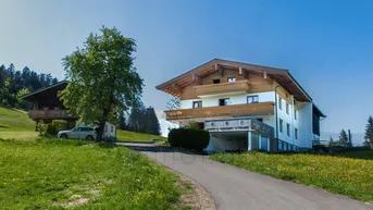 Expose 102 m² Dachgeschosswohnung in Fieberbrunn – Wohnen am Bauernhof in Traumlage
