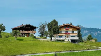Expose 102 m² Dachgeschosswohnung in Fieberbrunn – Wohnen am Bauernhof in Traumlage