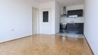Expose Festungs-BLICK: 2-Zimmer-Wohnung mit Balkon Nähe Zentrum / Salzach