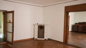 Expose Wohnen wie früher! Gediegene Altbauwohnung! Melk - Zentrum!