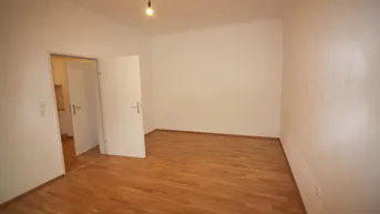 Expose ZENTRALE SINGLEWOHNUNG MIT KÜCHE UND BALKON