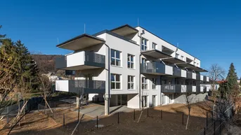 Expose JETZT BEZUGSFERTIG! | Stilvoll Wohnen mit DREIZEHN EGGENBERG | Erstbezug mit Privatgarten und Terrasse!