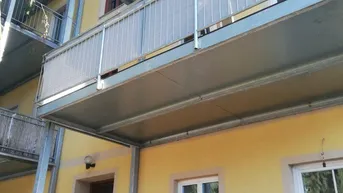 Expose Geräumige 3-Zimmer-Wohnung mit Großem Balkon: Entspanntes Wohnen mit Freiluftflair,befristet vermietet.