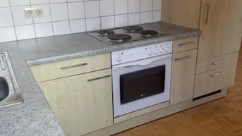 Expose Auffallend exzellente Dachgeschoßwohnung nähe KF-Uni zu vermieten (WG möglich)!