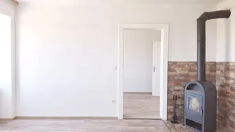 Expose Sanierte 4 Zimmer Wohnung im Haus mit einem großen Garten
