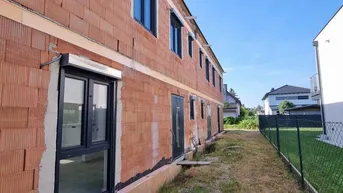 Expose Moderne Doppelhaushälfte in Kottingbrunn – Ihr neues Zuhause mit Garten und Terrasse!