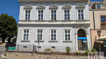 Expose Faszinierendes Gründerzeithaus in Bestlage von Ernstbrunn - Rarität