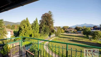 Expose Charmante Dachgeschoßwohnung in historischer Villa – Ruhelage, Panoramablick, Altstadtnähe, KFZ