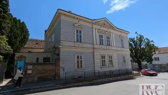 Expose „Exklusives Gründerzeithaus am Hauptplatz von Ernstbrunn – Einzigartige Gelegenheit“