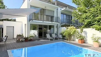 Expose Villenhälfte mit Pool in Bestlage von Morzg