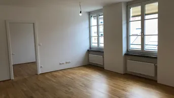 Expose GENIAL ZENTRAL FÜR STADTLIEBHABER Neuwertige 2-Zimmer-Wohnung in schönem Jugendstilhaus