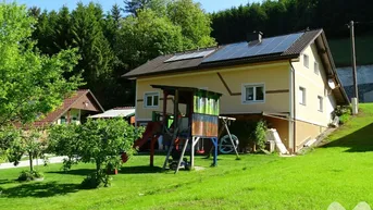 Expose Geräumiges, sonniges Einfamilienhaus in ländlicher Umgebung