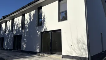 Expose NEUBAU - ERSTBEZUG! Sonniges Reihenhaus in traumhafter Ruhelage