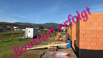 Expose Neubau-Doppelhaushälfte in ruhiger und sonniger Lage von Pichling