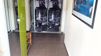 Expose NEUWERTIGES DOPPELHAUS MIT ZWEI GETRENNTEN WOHNUNGEN IN GRÜNRUHELAGE