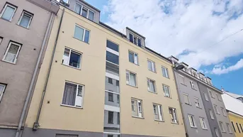 Expose DACHTERRASSENHIT, sonnige 53 m2 Dachgeschoß mit 26 m2 Terrasse, 2 Zimmer, Küche, Wannenbad, Parketten, U6-Nähe, Hilschergasse