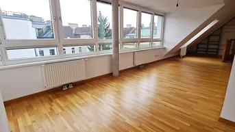 Expose ROLLINGERGASSE, DACHGESCHOSS, 106 m2 Maisonette mit 30 m2 Terrasse, Wohnküche, 2 Zimmer, Wannenbad, Parketten, WG-geeignet