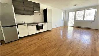 Expose LORYSTRASSE, U3-Nähe, 61 m2 Neubau mit 45 m2 Terrasse, 2 Zimmer, Einbauküche, Wannenbad, Garage möglich, 3. Liftstock