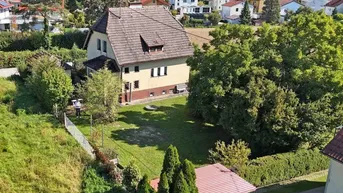 Expose Attraktives Baugrundstück mit sanierungsbedürfigem Althaus in begehrter Lage von Leonding! ca. 105 m² WNFL, 726 m² Grundfläche, Garage.