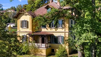 Expose Jahrhundertwende-Villa auf parkähnlichem Grundstück im Zentrum