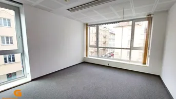 Expose Erstbezug nach Renovierung: Top ausgestattetes Büro in Zentrallage mieten