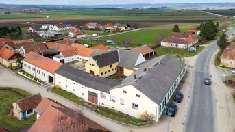 Expose Authentisches Bauernhaus in Mörtersdorf - Charme &amp; Potenzial