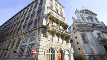 Expose "Two in One" - Splendid period building at an excellent location in Vienna's inner city!