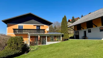 Expose Ein- oder Zweifamilienwohnhaus mit zwei Wohneinheiten, großem Grundstück und Nebengebäude in schöner leicht erhöhter Lage.