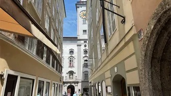 Expose Seltene Gelegenheit! Kapitalanlage-Hausanteil mit 4 Wohnungen und 3 Lager in einem Altstadthaus in Salzburg 