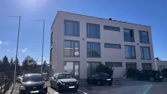 Expose Moderne Büroliegenschaft mit Lagerhalle