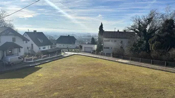 Expose Traumhaftes Grundstück mit Fernblick bis in die Berge - 2156m² Baugrundstück in Bergham, Leonding!