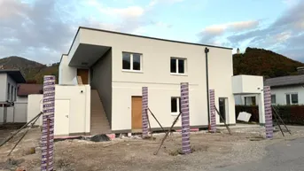 Expose Eigentum jetzt sichern zu Top Preis!! Gartenwohnung mit Georgi Berg Blick! Bereits im Dezember 2025 bezugsfertig!