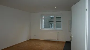 Expose Anleger Gelegenheit: 1,5 Zimmer Wohnung Nähe Quellenstraße