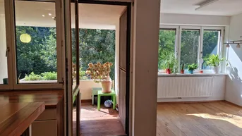 Expose WEIDLING - Zentral und Naturnah - Perfekte Familienwohnung am Bach mit Grünblick