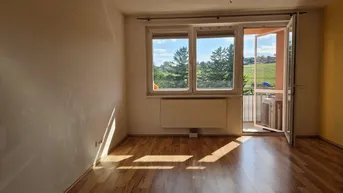 Expose Helle und gut geschnittene Balkonwohnung zum Wohlfühlen mit Weinbergblick