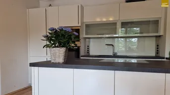 Expose Helle und gut geschnittene Balkonwohnung zum Wohlfühlen mit Weinbergblick
