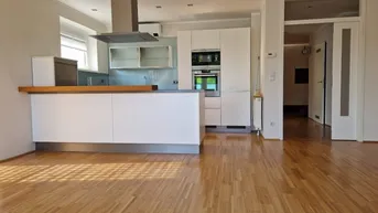 Expose PROVISIONSFREI - Traumhafte Terrassenwohnung mit Grünblick und Klimaanlage