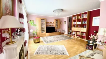 Expose Grünruhelage! Geräumige 3-4 Zimmer-Wohnung mit Loggia &amp; Indoor-Pool
